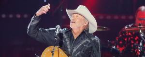Alan Jackson Leaves Countless Country Fans in Tears with “Remember When” at the ACM Awards