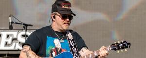 Watch Country Star Perform the Most High-Pressure Gig of His Career: Singing the First Dance at Jamey Johnson’s Wedding