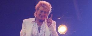 Rod Stewart Negotiated an Extra 15 Minutes for Glastonbury Set: “I’m Going To Get in as Many Songs I Can”