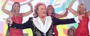 Rod Stewart’s Glastonbury Set Surrounded by Controversy, Fellow Performers Call Out Music Icon
