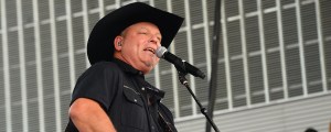 Retiring Country Music Legend Announces His Final Tour Stop Ever: “It’s Time To Bring It All Back Home”