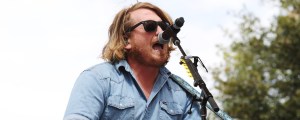 Country Singer “Cried Like a Baby” After Locating Stolen Guitar His Father Gifted Him Almost Two Decades Ago