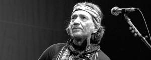 4 Lesser-Known Country Albums From the 1970s You Should Be Listening To