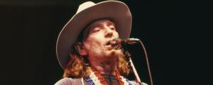 4 Legendary Country Songs From the 1970s That Should Have Been Bigger Hits
