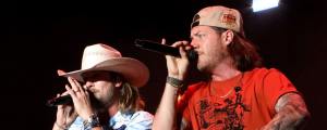 These No. 1 Country Songs Don’t Sound Country At All
