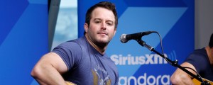“I Am Heartbroken”: Country Singer Cancels Upcoming Performances After Stepfather’s Death
