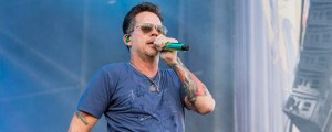 Fans Rally Around Country Star After Heartbreaking Loss