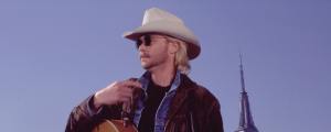 On This Day in 1993, Alan Jackson Entered the Last Week of a Long Run at No. 1 With a Timeless Hit