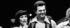 On This Day in 1973, Loretta Lynn and Conway Twitty Were at No. 1 With Their Most Iconic Song