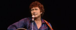 On This Day in 2020, We Lost the Pen Behind Elvis Presley’s Biggest Hits and the Quarterback of a Cult-Classic Football Movie