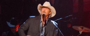 On This Day in 2006, Alan Jackson Released an Album of Ballads and Love Songs That Surprised Fans and Critics Alike