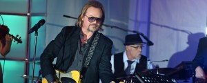 These 3 Hits in Country Music From the 1990s Are Actually Cover Songs