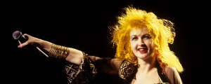 4 Smash Hits From 1989 You Might Not Realize Were Covers