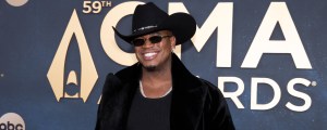 “To the Haters, He Literally Bowed Before Stepping Into the Circle”: R&B Star Makes His Grand Ole Opry Debut and Country Fans Have a Lot To Say