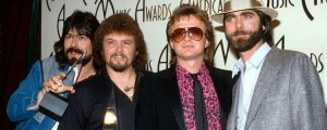 4 of the Best Country Bands From the 1980s That Still Sound Great Today
