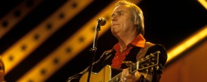 4 Nostalgic Country Songs From the 1980s That Everyone Should Know