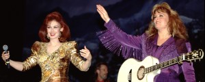 4 Country Songs From 1985 That Will Always Be Classics