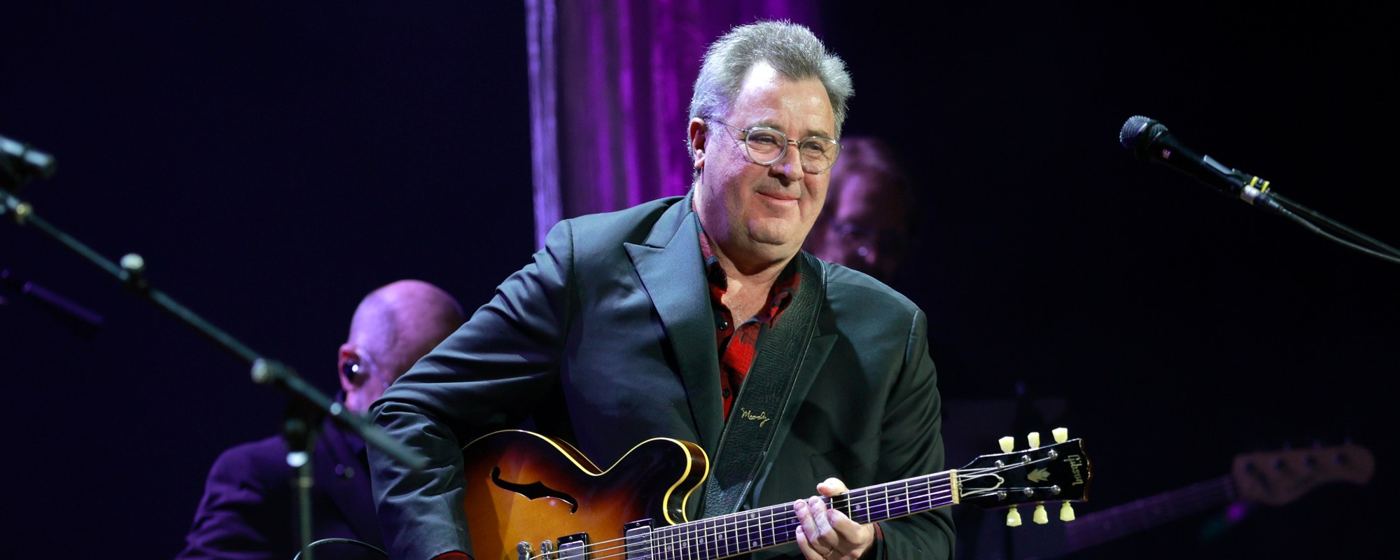 ?A Nod Back to the Old Man”: Vince Gill Honors His Late Dad and Reveals How He Inspired “Secondhand Smoke”