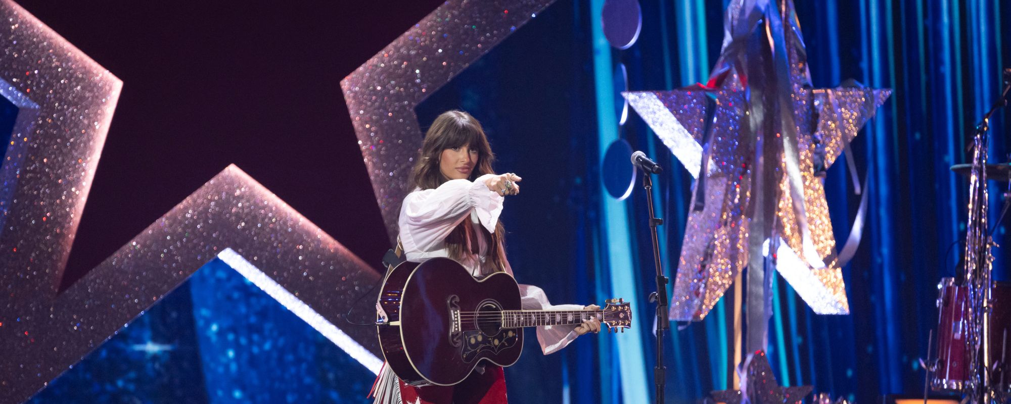 Ella Langley Fans Come Through as She Dethrones Taylor Swift for Best