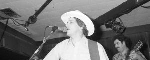 On This Day in 1987, George Strait Topped the Charts With an Album Named for This Tongue-In-Cheek Heartbreaker