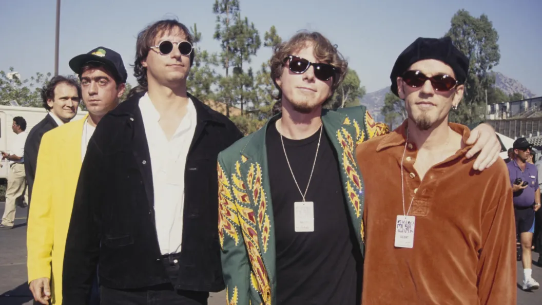 Remembering When the Rhythm Section of Fleetwood Mac Subtly Inspired One of R.E.M.’s Biggest Hits in 1991 Remembering When the Rhythm Section of Fleetwood Mac Subtly Inspired One of R.E.M.’s Biggest Hits in 1991