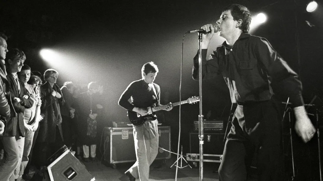 4 Songs From the 80s That Made Everyone Fall in Love With Post-Punk 4 Songs From the 80s That Made Everyone Fall in Love With Post-Punk