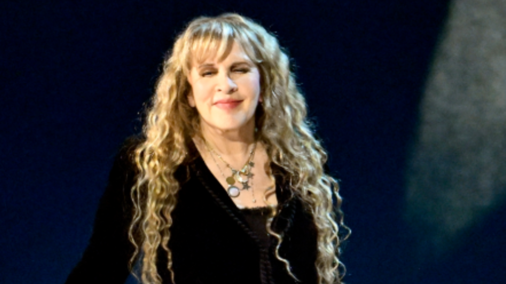 Stevie Nicks Remembers Spending the โBest Week Everโ With Dolly Parton: โIt Was Like a Master Classโ