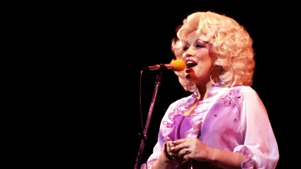 4 Unforgettable Dolly Parton Moments That Will Bring a Happy Tear to Your Eye 4 Unforgettable Dolly Parton Moments That Will Bring a Happy Tear to Your Eye