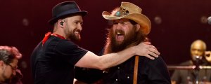 Born on This Day in 1978, the Country Singer Who Became a Superstar After Reviving a George Jones Classic With a 90s Pop Star