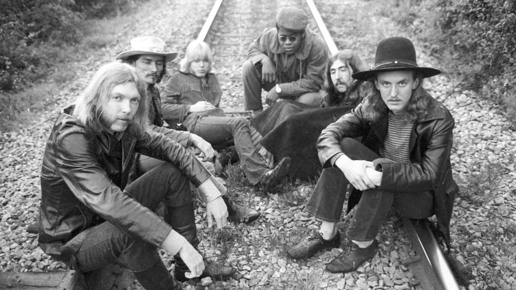 3 Rock Tracks That Were Inspired by Real-Life True Crimes 3 Rock Tracks That Were Inspired by Real-Life True Crimes