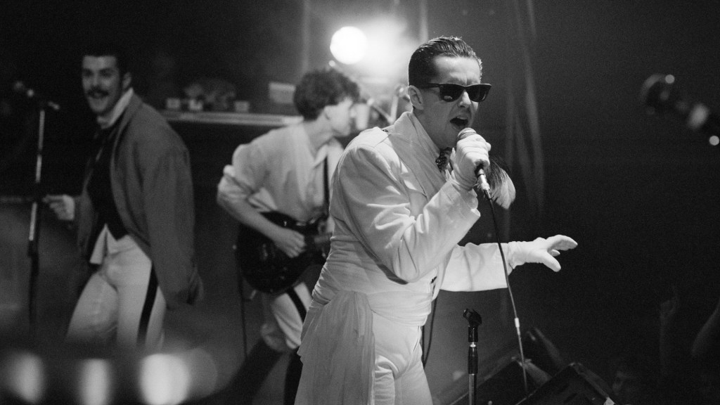 3 One-Hit Wonders From the 1980s You’d Never Skip on the Radio