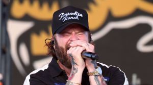 “I’m Tired”: Country Star Gets Candid About Burnout and Social Media “Hamster Wheel”