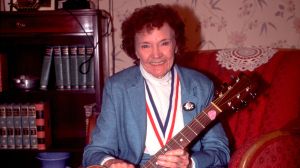 30 Years Ago Today, We Said Goodbye to the First Woman in Country Music to Ever Sell a Million Records