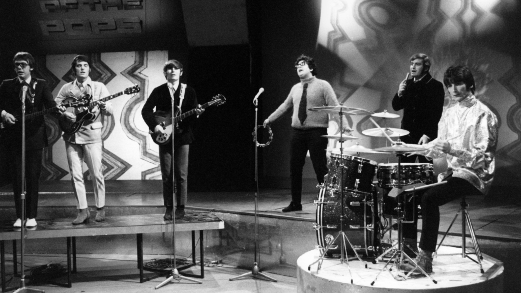 5 Top 40 Hits From 1967 That Every Baby Boomer Can Still Sing by Heart