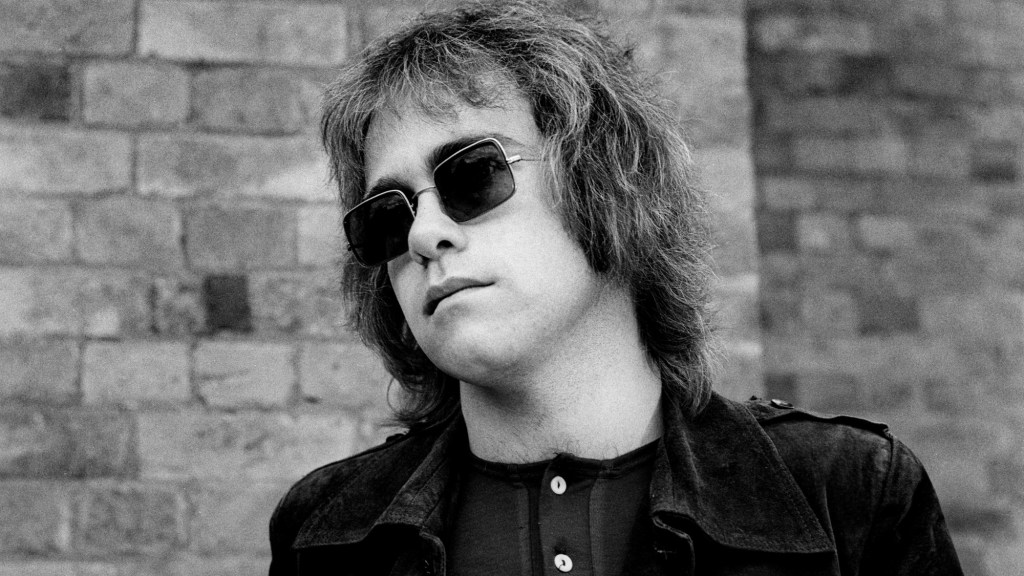 3 Elton John Songs To Listen to When Youโre Stuck in a Rut