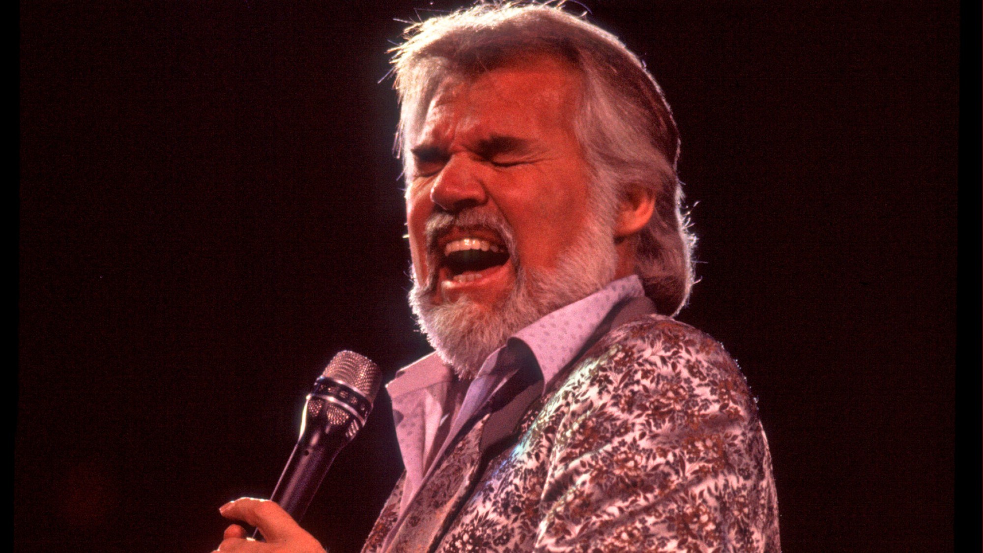 3 Country Songs From the 1970s That Will Actually Make You Smarter