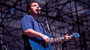 3 Country Songs From 1998 That Pack a Serious Emotional Punch