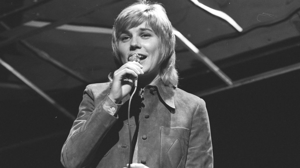Born 81 Years Ago Today in Nova Scotia, the First Canadian Solo Female Artist To Reach No. 1 in the US