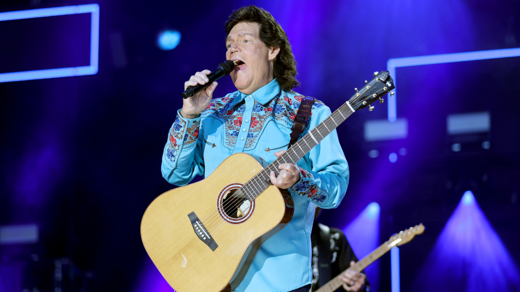 3 Shenandoah Songs That Helped Shape 90s Country