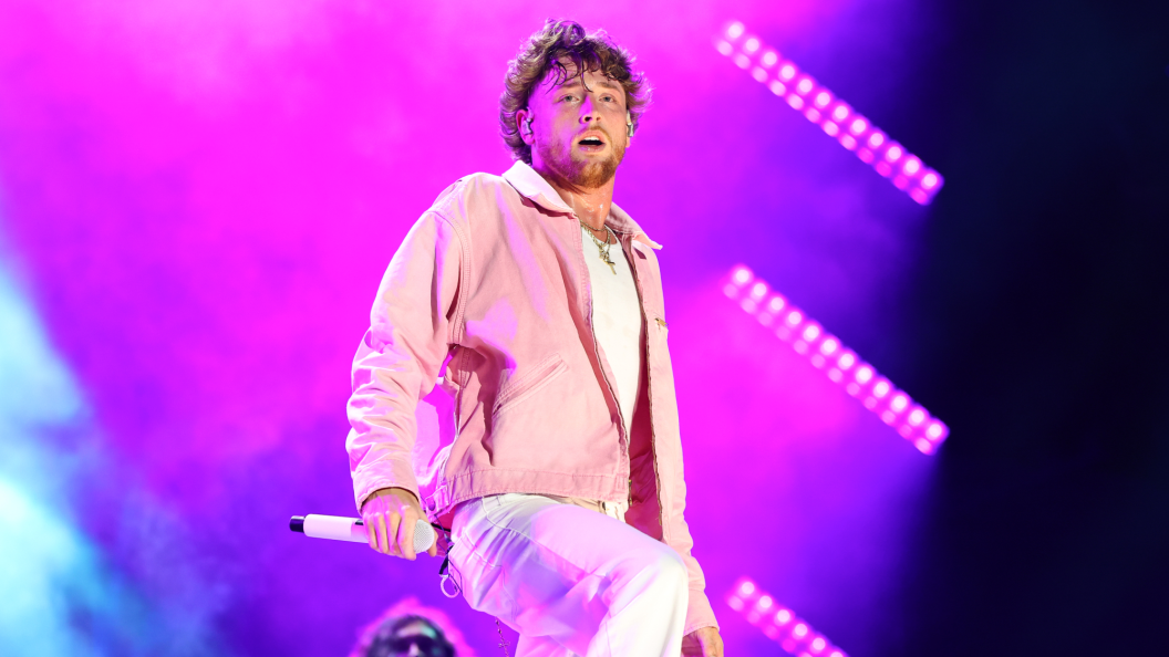 “You Deserved Better”: Country Singer Apologizes to Fans After Last-Minute Concert Cancellation “You Deserved Better”: Country Singer Apologizes to Fans After Last-Minute Concert Cancellation