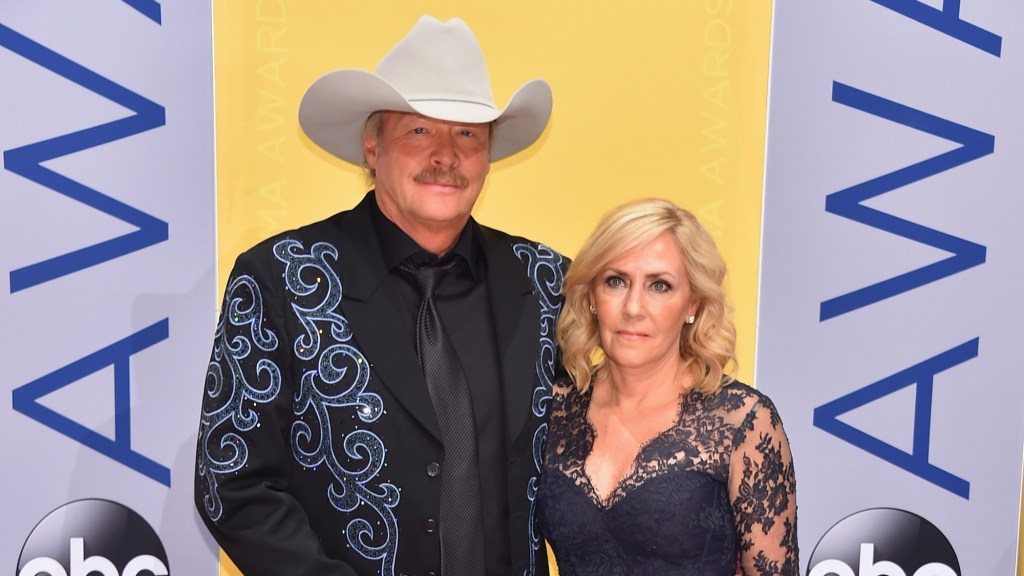Alan Jackson Releases Romantic Cover in Honor of His Wife Ahead of Last-Ever Concert
