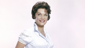 On Ths Day in 1960, a B-Side Made Connie Francis the First Woman To Top the Hot 100