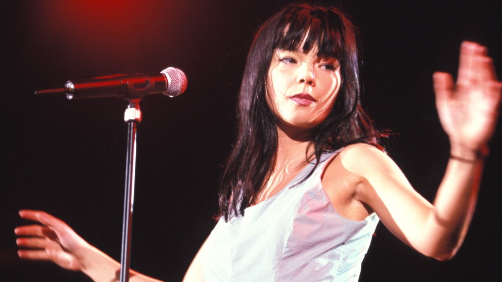 3 Tracks From the 1990s That Still Sound Futuristic in Their Own Ways