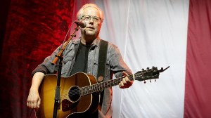 90s Country Hitmaker Gives Health Update After Sepsis Battle, Hospitalization