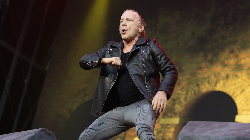Power Outage at Iron Maiden’s Paris Concert Sparks Backlash, Refund Demands Power Outage at Iron Maiden’s Paris Concert Sparks Backlash, Refund Demands