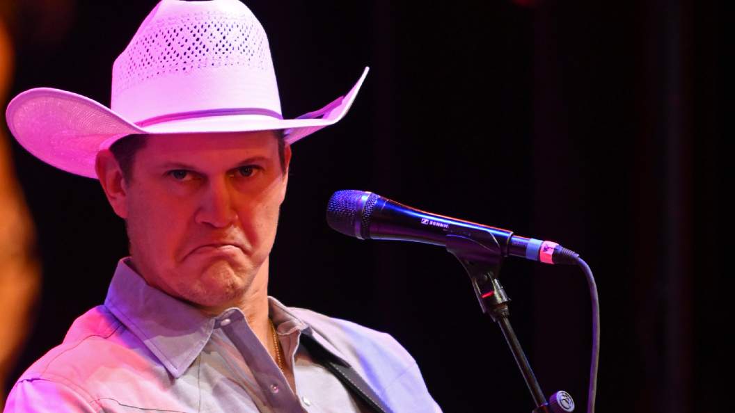 Jon Pardi Has a Message for Fans Who Think Zach Top Is Faking His Southern Twang Jon Pardi Has a Message for Fans Who Think Zach Top Is Faking His Southern Twang
