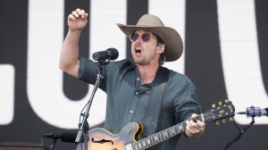 Watch Lukas Nelson Carry the Outlaw Country Torch With This Blistering Guitar Solo