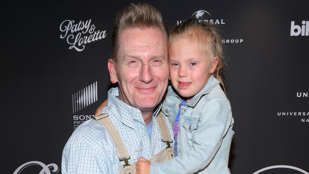 Country Star Shares Emotional Update as His 12-Year-Old Daughter Undergoes Open-Heart Surgery Country Star Shares Emotional Update as His 12-Year-Old Daughter Undergoes Open-Heart Surgery