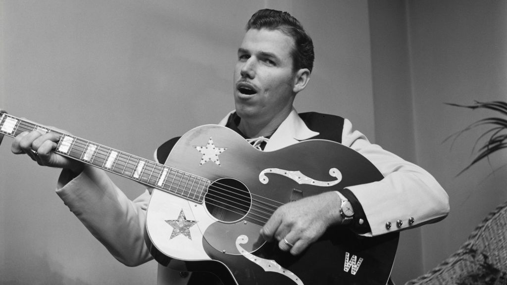 On This Day in 2013, We Said Goodbye to This Yodeling Country Croonerโfor Real This Time