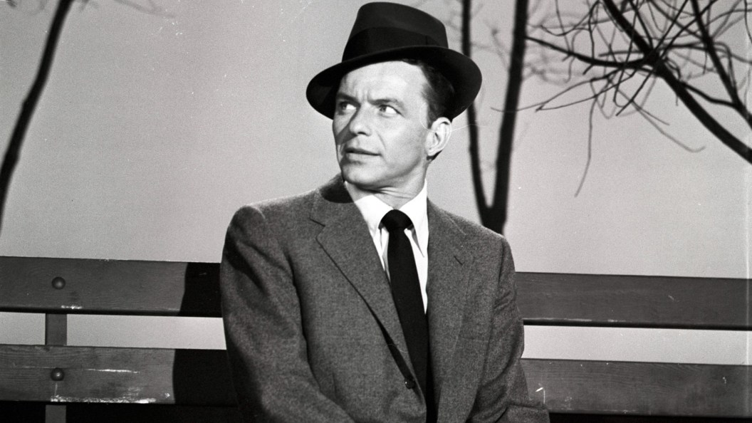 3 Romantic Frank Sinatra Lyrics That Will Make You Want To Fall in Love 3 Romantic Frank Sinatra Lyrics That Will Make You Want To Fall in Love